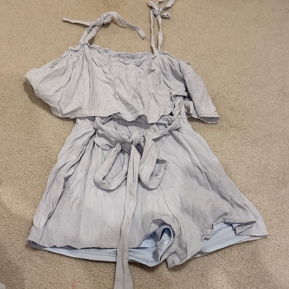Light Gray Ruffled Romper - Picture 2 of 2